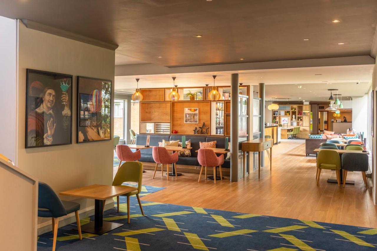 Holiday Inn Basildon By Ihg Exterior foto